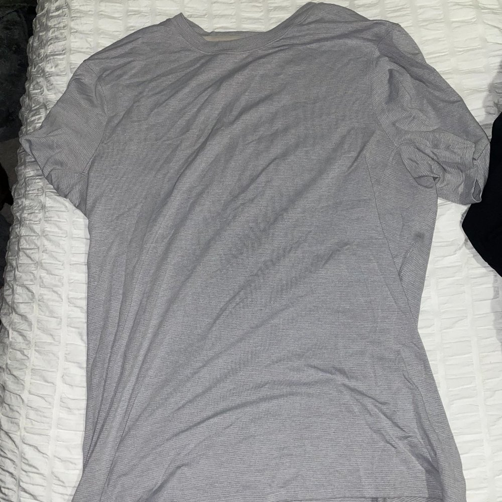 lulu mens athletic shirt
